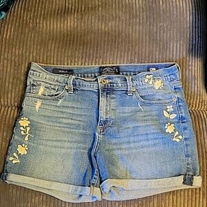 Lucky Brand Distressed Denim Shorts w/Floral